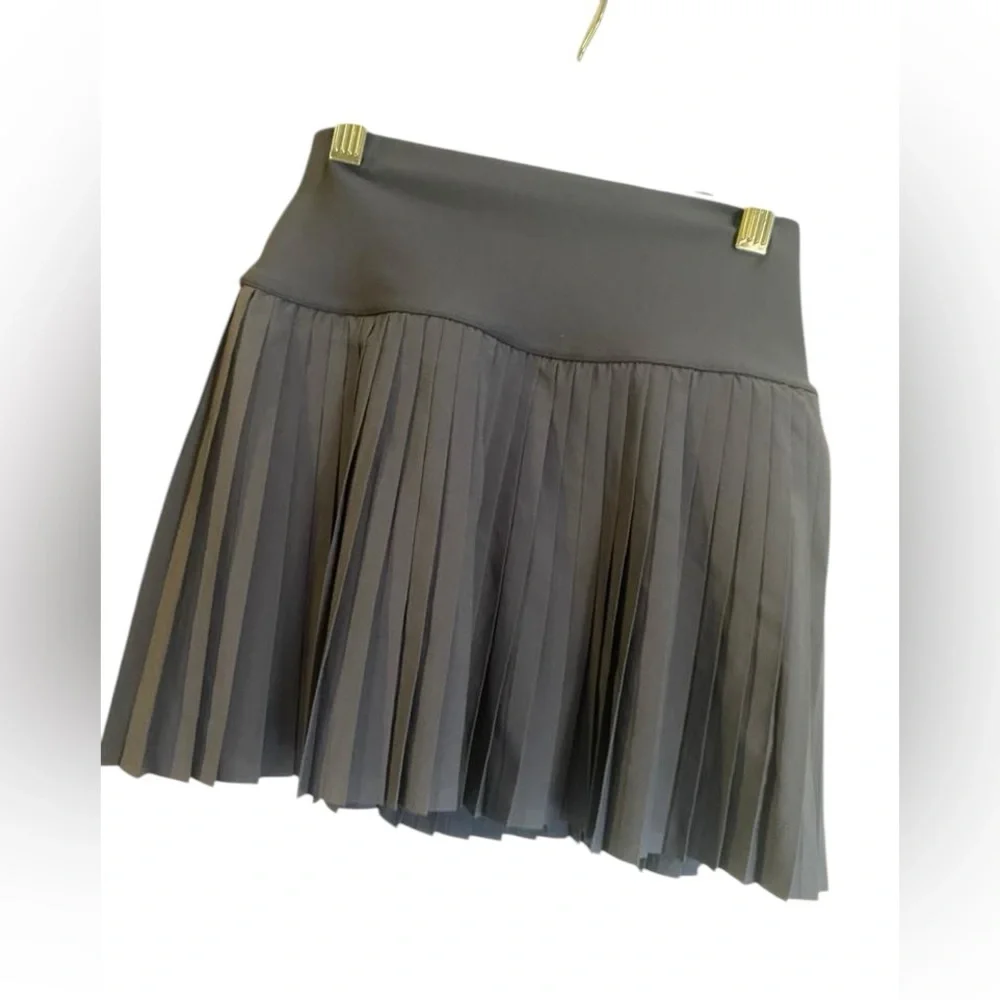 NWT Alo Yoga grand slam tennis skirt NAVY Size XS